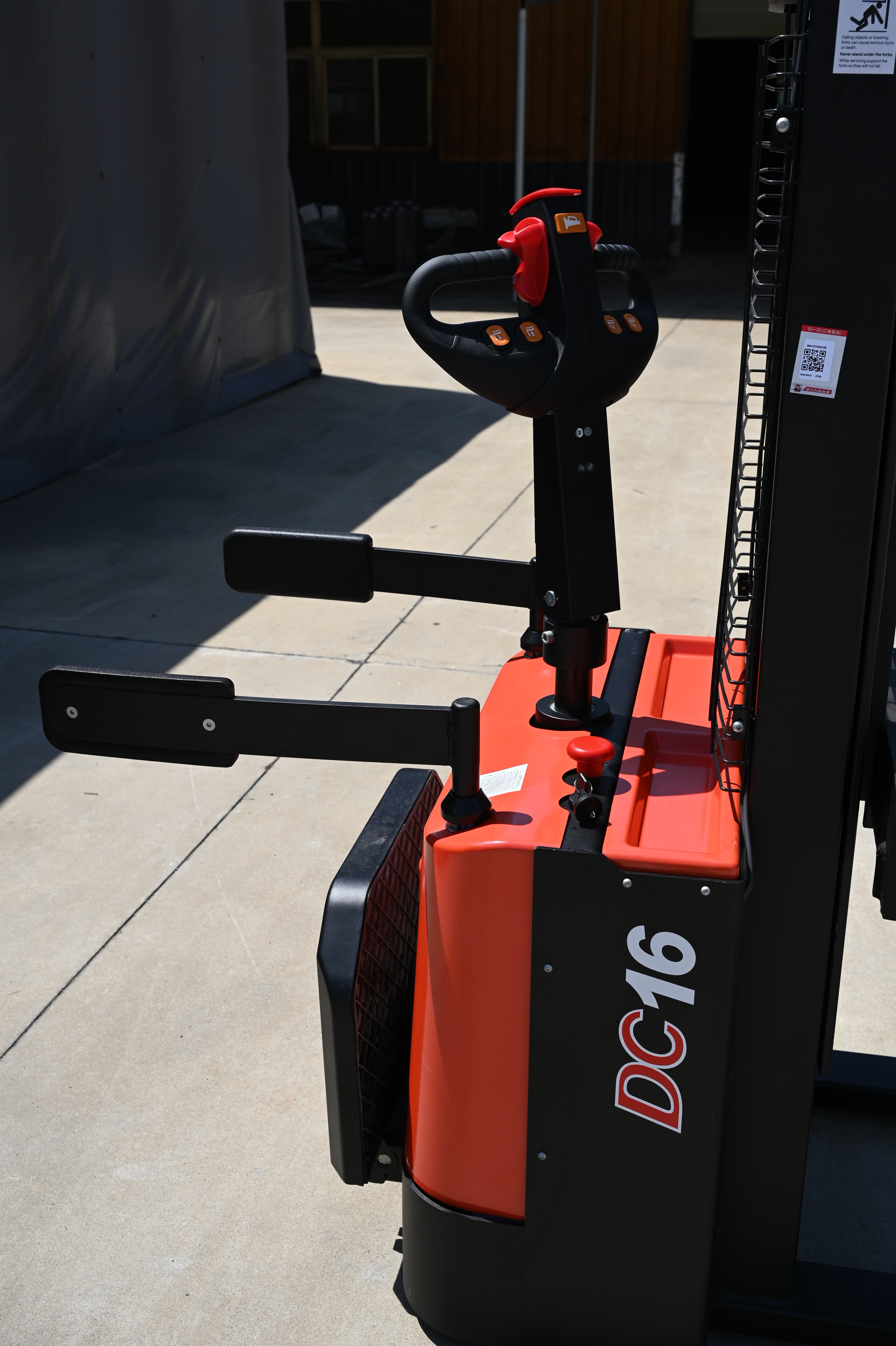 Everlift 1500 kg 2000 kg 3m Pallet Liftter Battery Potence Mociler con soporte en el pedal de la plataforma