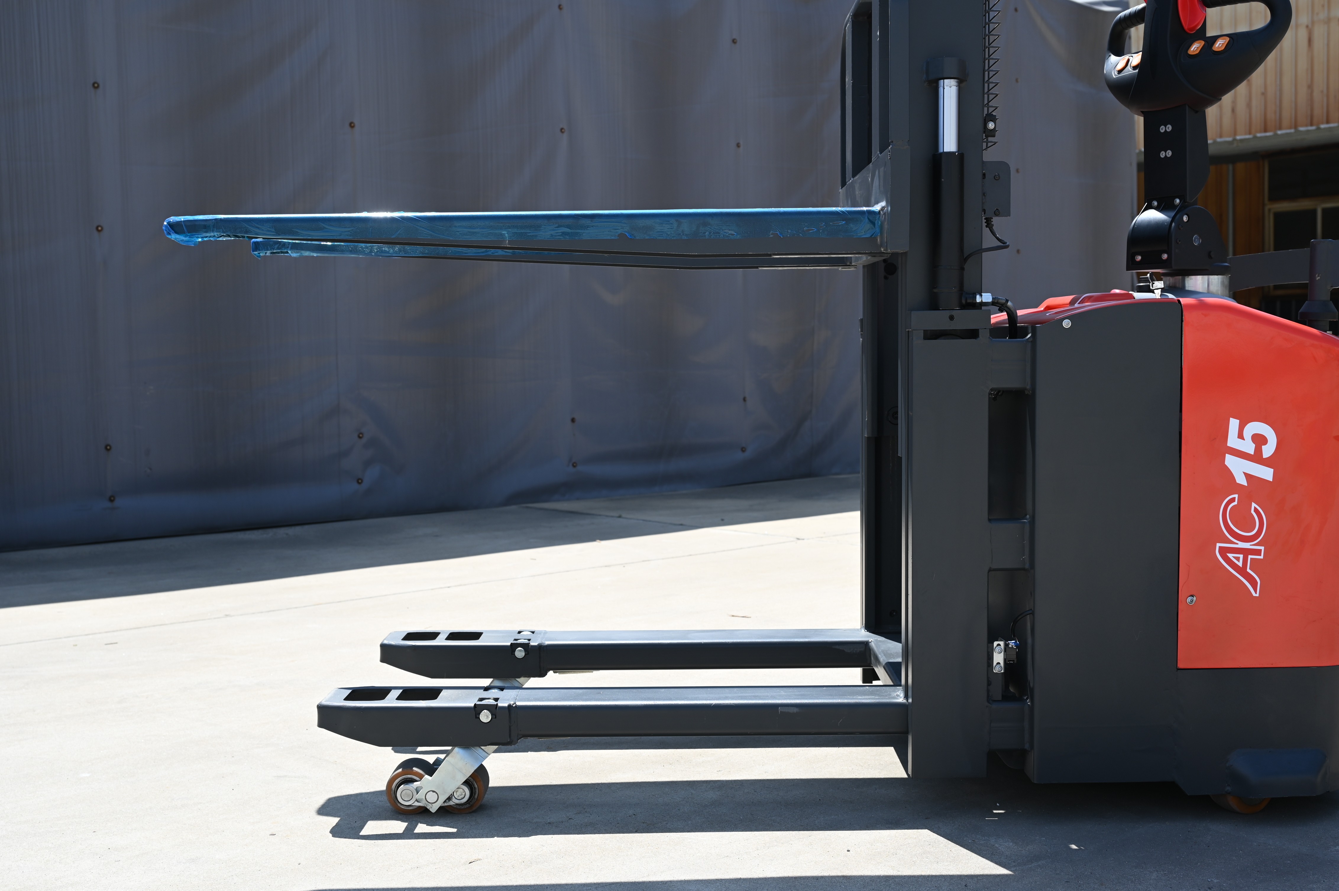 Everlift 1.5t 3-3.5m camión de pie doble elevador Elemento eléctrico apilador de elevación de elevación de elevación 